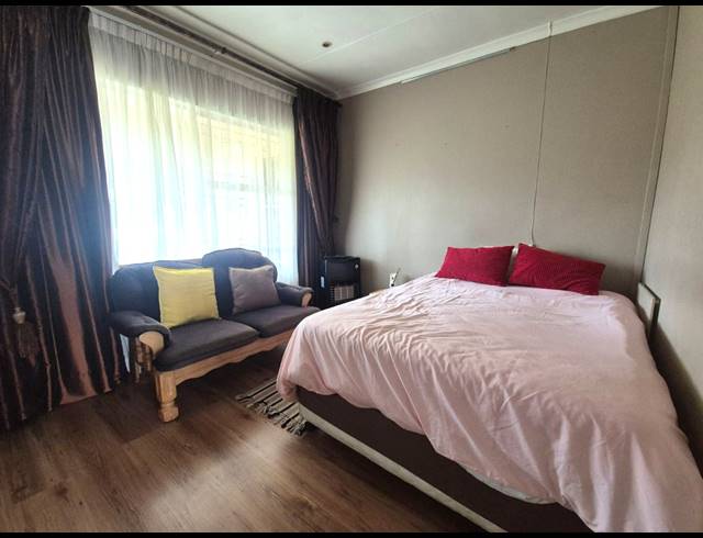 3 BEDROOM TOWNHOUSE FOR SALE IN ARCON PARK